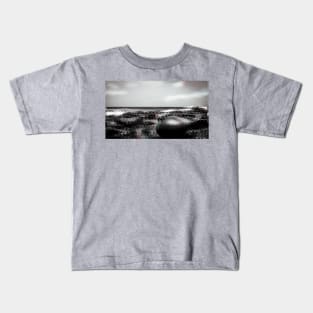 Rocky beach - 3D effect Kids T-Shirt